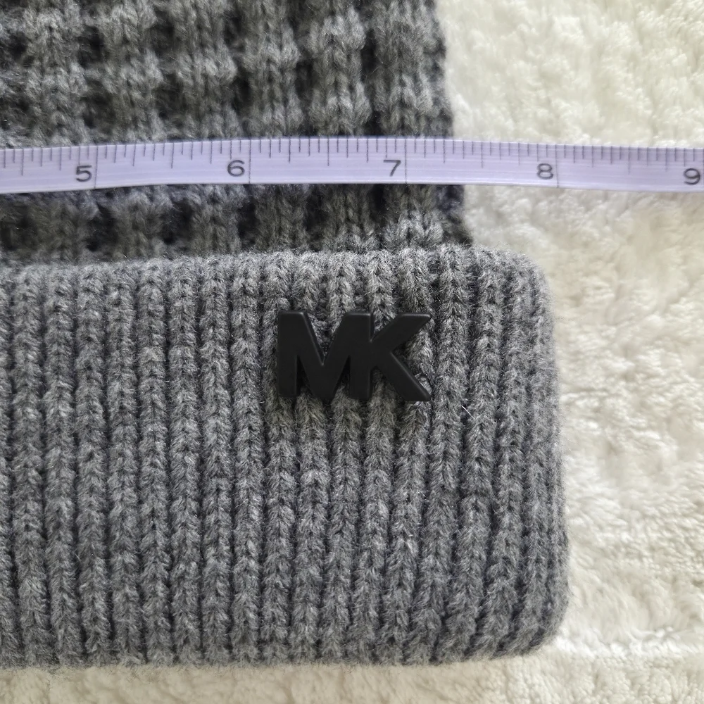 New!!! Michael Kors Gray Knit Beanie Women's Hat